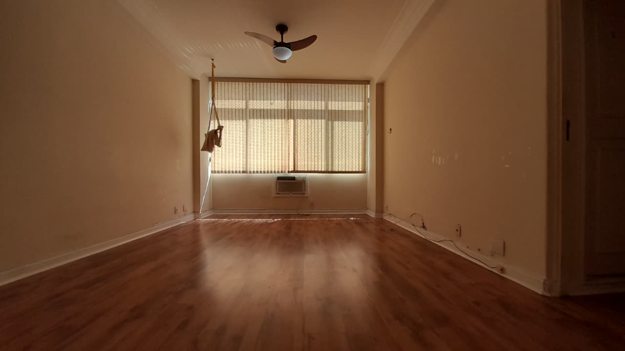 Apartamento à venda Constante Ramos 3 quartos com vaga 